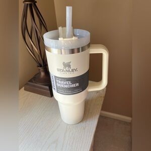 Stanley Big Grip Travel Quencher Color Cream NWT